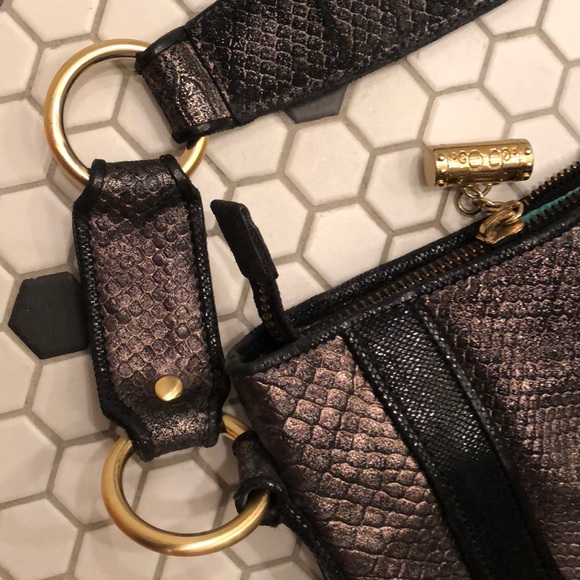 BABEE D Snakeskin Leather Purse Metallic Black - Picture 8 of 8